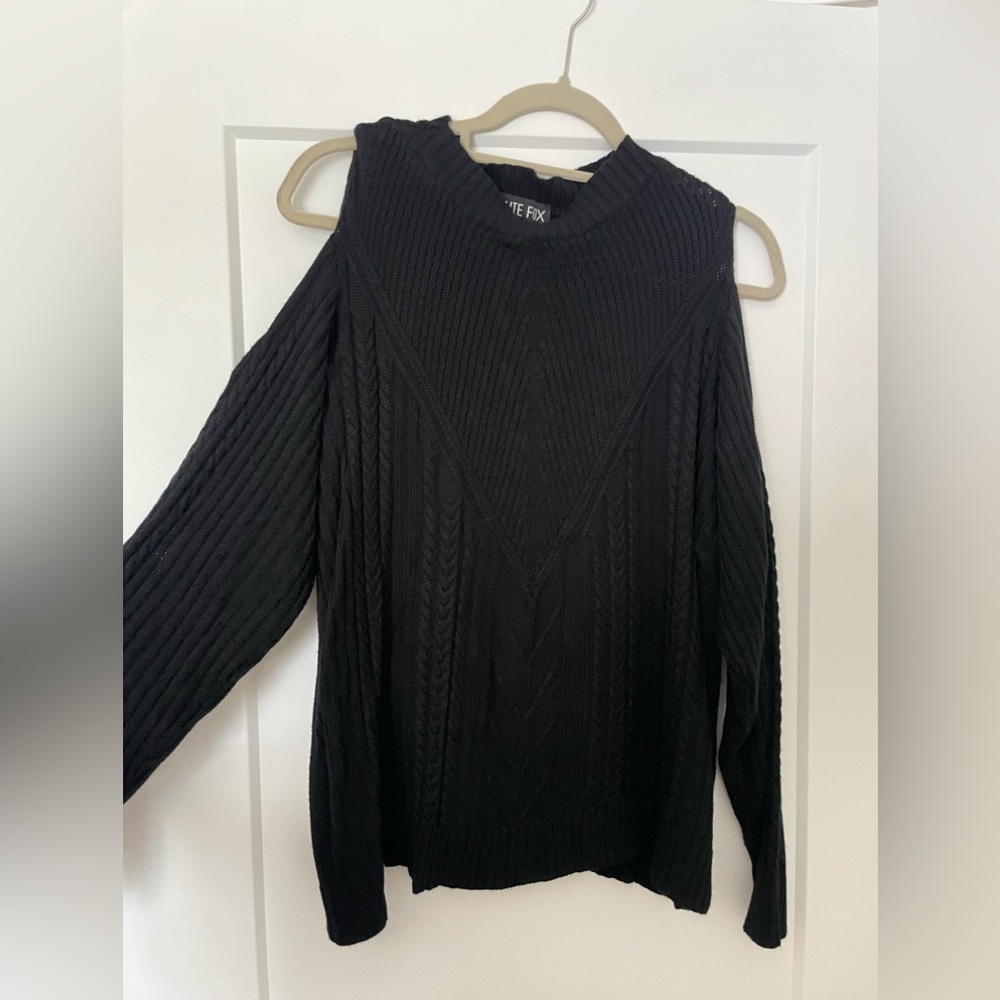 Open Shoulder Sweater - Picture 2 of 4
